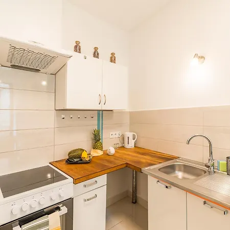 Stare Podgorze Apt - Workspace, Balcony - By Rentujemy Apartamento